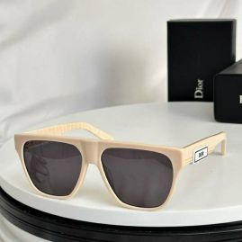 Picture of Dior Sunglasses _SKUfw57235994fw